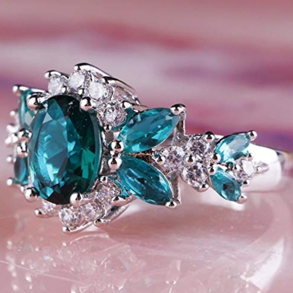 NWT Turquoise Topaz Sterling Silver Statement Ring - Picture 3 of 5